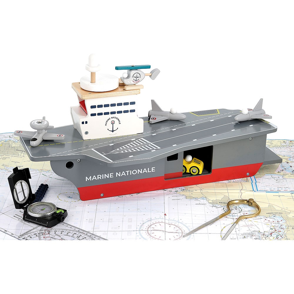 porte avions et accessoires marine nationale