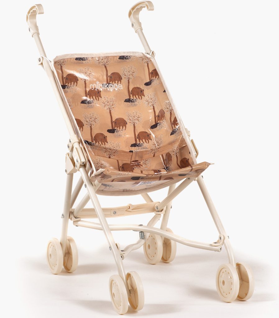 luge en bois pour poupon
