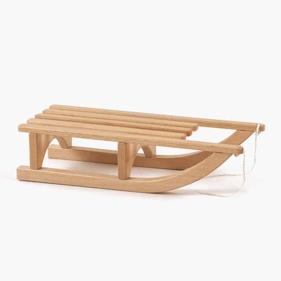 luge en bois pour poupon