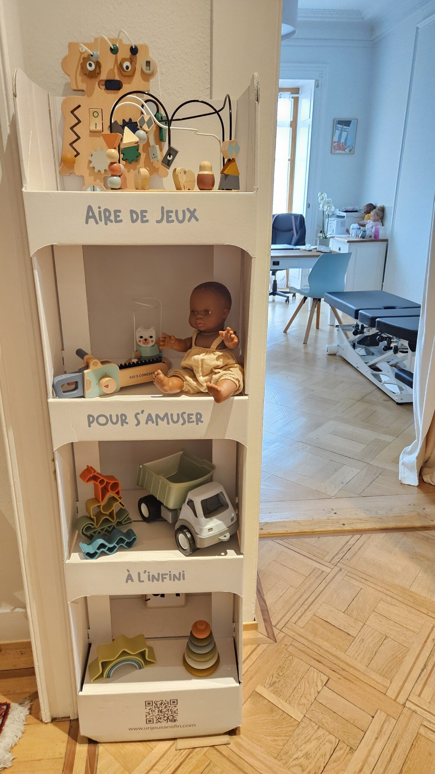 presentoir jouet docteur